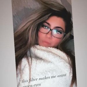 Meet your Posher, Antonia